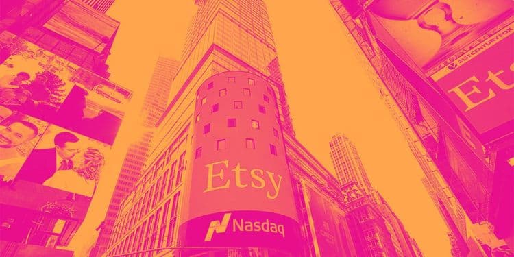 إتسي… هوامش وتدفقات نقدية قوية لكن ضعف المشترين والنمو يضغط على الجودة 🛍️📉⚠️