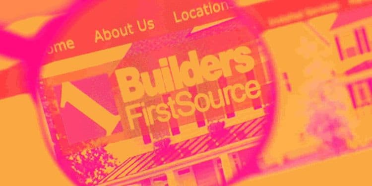 بيلدرز فيرست سورس… تقييم جذاب لكن الأرباح والهوامش تحت ضغط 🏗️📉⚠️
